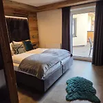 Sieglhub Chalets - Appartements - Hotel